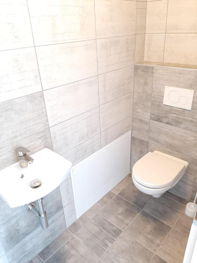 זנוימו Apartman U Rane Bobule מראה חיצוני תמונה